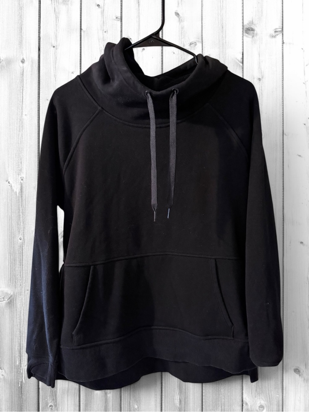 🌼Athleta Black Crewneck Funnel Pullover Sweater